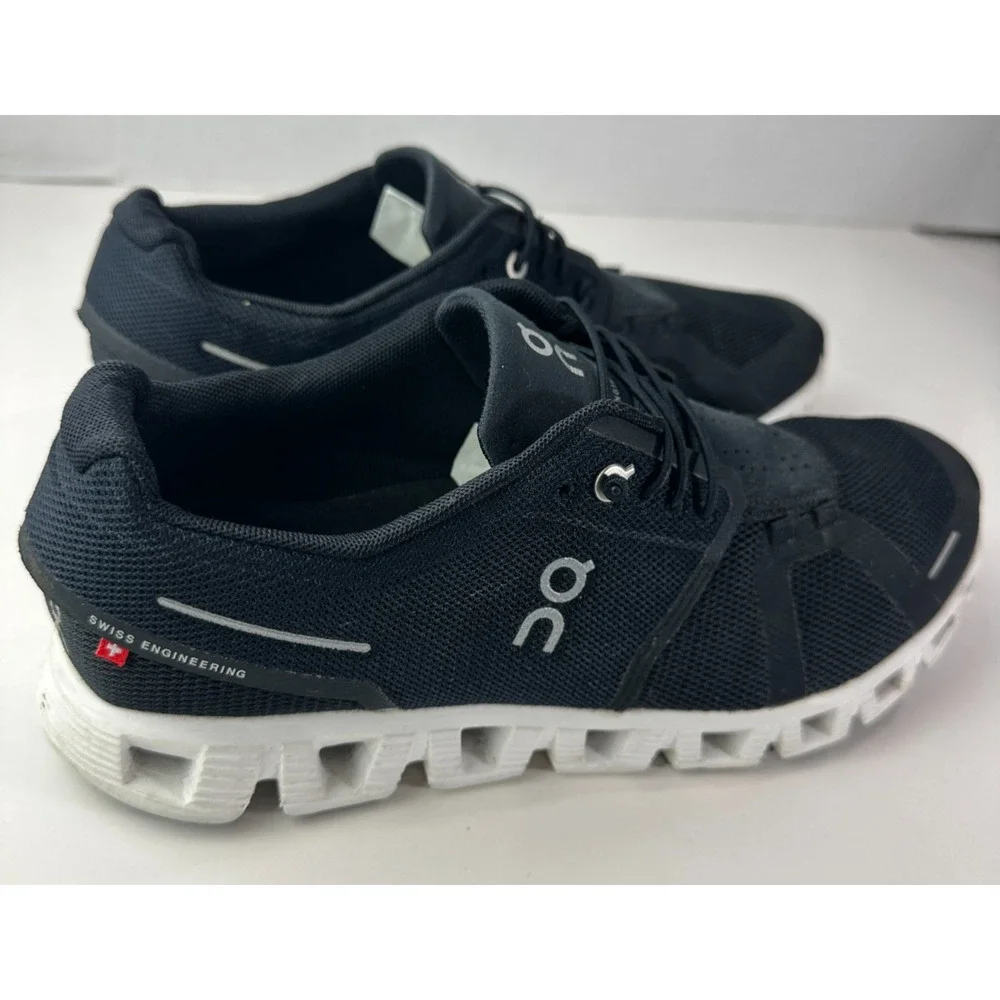 On Running Cloud 5 Shoes Black & White 59.98919 Men's Size 9 Running Sneakers - Picture 2 of 12